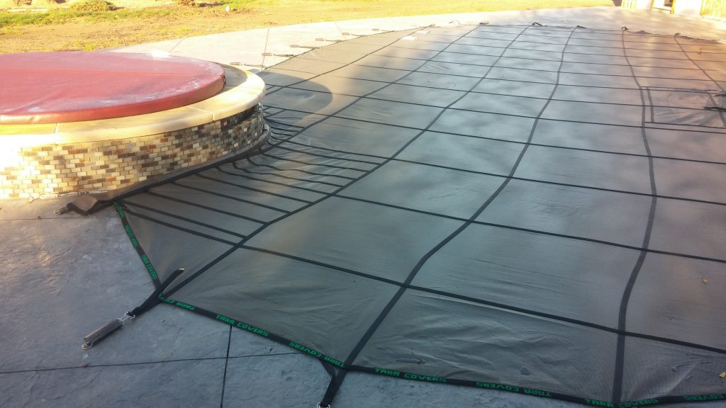 automatic pool cover while on vacation